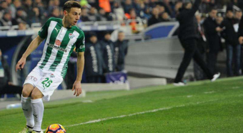 Bursaspor'un iki beki Kayseri'de yok