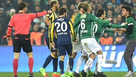O taraftara dava açıldı