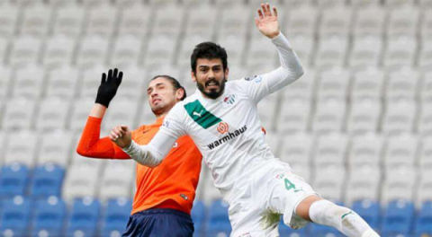 İsmail 3'ledi