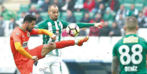 Herkes savaşıyor, Bursaspor bakıyor!