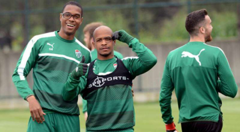 İdmanda kırık var