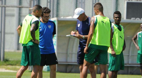 Le Guen'den mutlusu yok