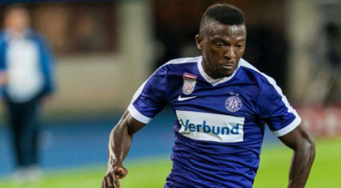 Kayode için Ekong devrede