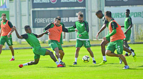 Timsah'ta tempo düşmüyor