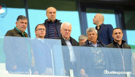 Tribünde Lucescu vardı