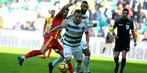 Batalla çabaladı ama!
