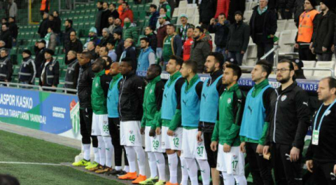 Şehitlerimiz için saygı duruşu