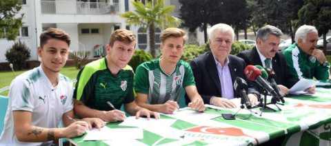 Futbol Akademisi’nden 4 Profesyonel İmza