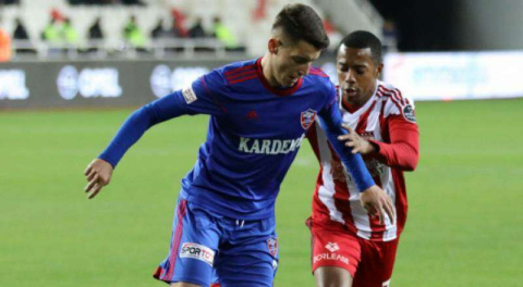 Karabük Bursaspor'dan teklif bekliyor