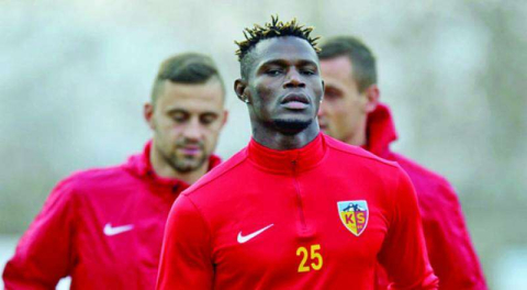 Bursaspor'da Stephane Badji transferinde gelişme var