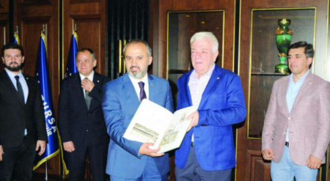 Başkan Ay: Bayramdan sonra müjde var!