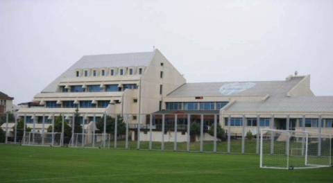 Kulüp taşınmıyor