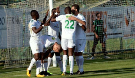 Kofi'nin takımı belli oldu