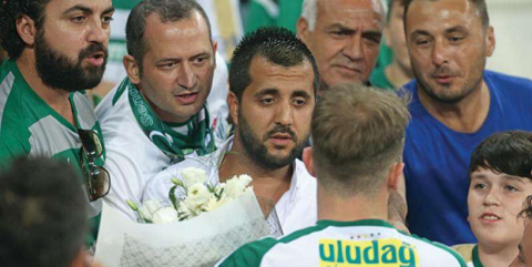 Kaptan'a çiçek 