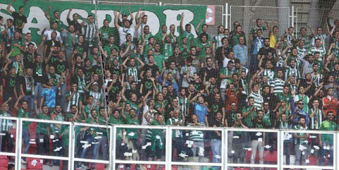 Taraftar mesafe tanımıyor