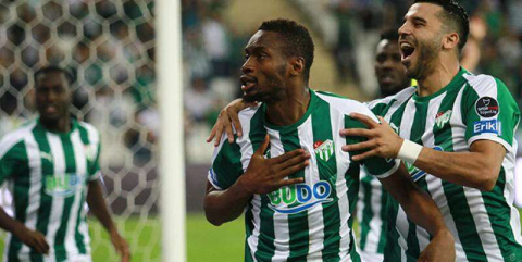 İki forvet Akhisar'a götürülmedi 