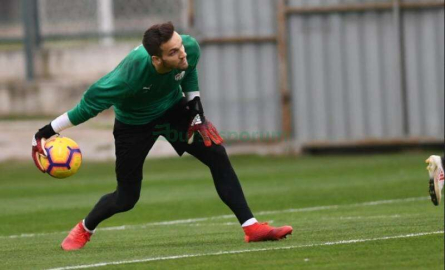 Flaş gelişme. Kalecilere yurt içinden talip var!