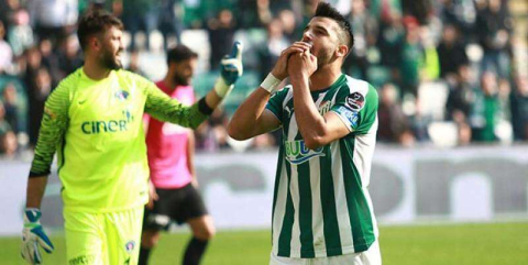 Zirve ona kaldı ama!..