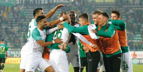 Hakimiyet Timsah'ta ama!