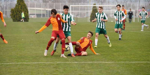 Erteleme maçı berabere bitti 