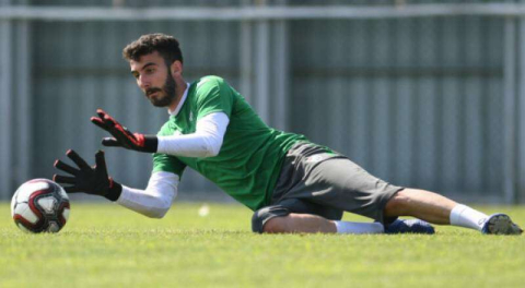 Başakşehir, Muhammed Şengezer'in peşini bırakmıyor