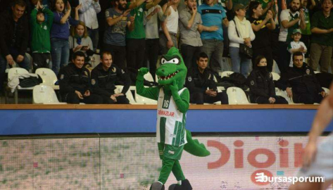 Bursaspor basketbolda az paralara iyi kadro kurdu