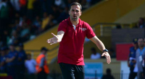 Çift forvet olur mu?