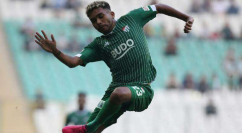 İgor ve Lato tribüne