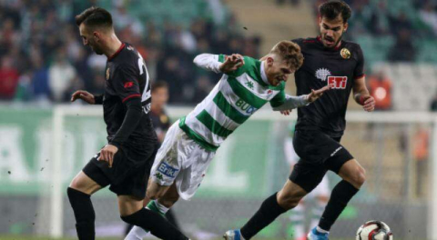 Burak zorladı ama olmadı