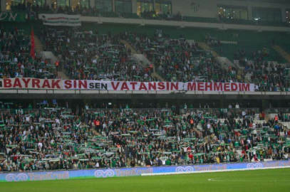 Bursa'da anlamlı pankartlar