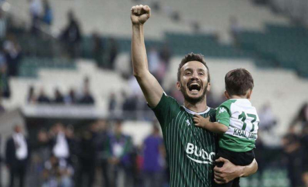 Bursaspor'da bir ayrılık daha
