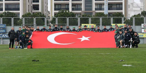 Yeşil Beyazlılar'dan Çanakkale saygısı