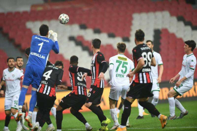 Bir kayıp maç | 4-1