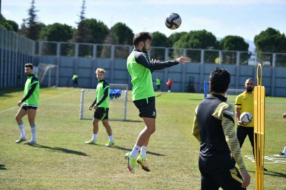 Bursaspor'da çalışmalar devam ediyor