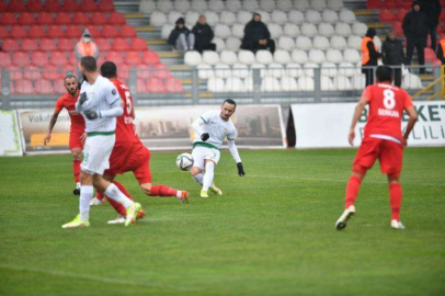 Bursaspor'da ilk üç sıra aynı !