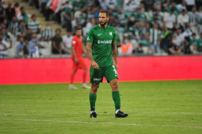 Bir skandal sözleşme de Tim Matavz ile