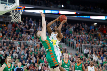 "Teşekkürler Kevarrius Hayes"