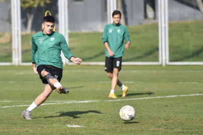 Bursaspor Menemen'e hazırlanıyor.