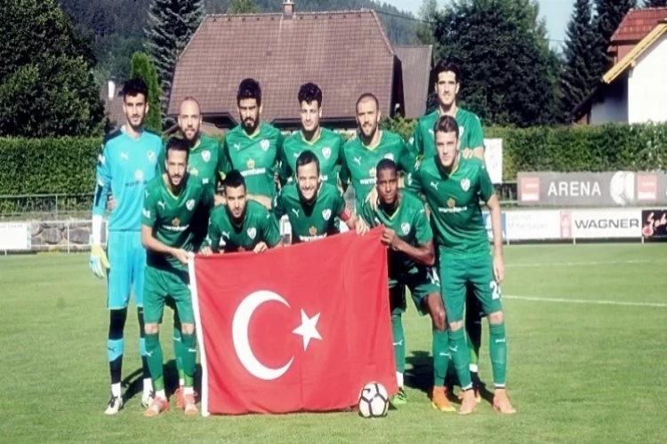 Maça Türk Bayrağı ile çıktık 